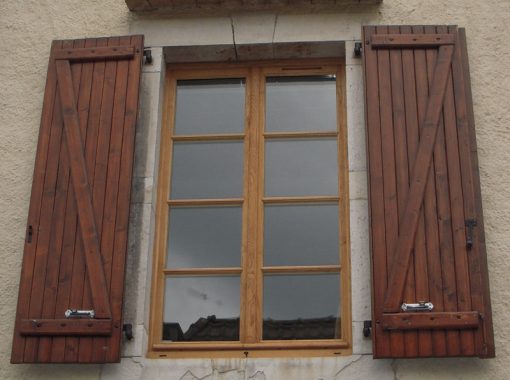 Fenêtre classique carreaux
